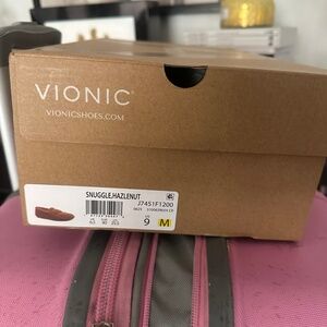 Vionic plus women’s loafers
